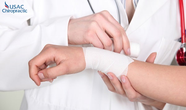 Phương pháp chẩn đoán đau cổ tay không sưng là gì?
