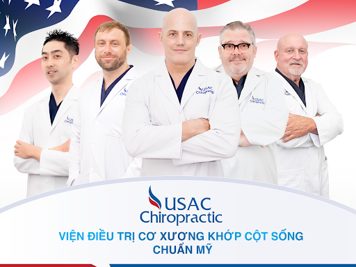 Đội ngũ bác sĩ người nước ngoài tại USAC Chiropractic
